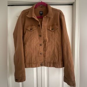 Gap Denim camel jean jacket.. button closure on front, button+flap pockets on